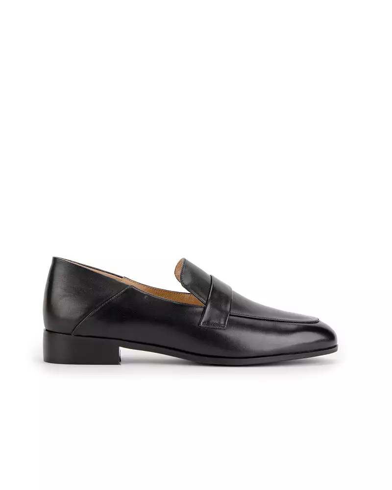 Black Classic Leather Flat Loafers