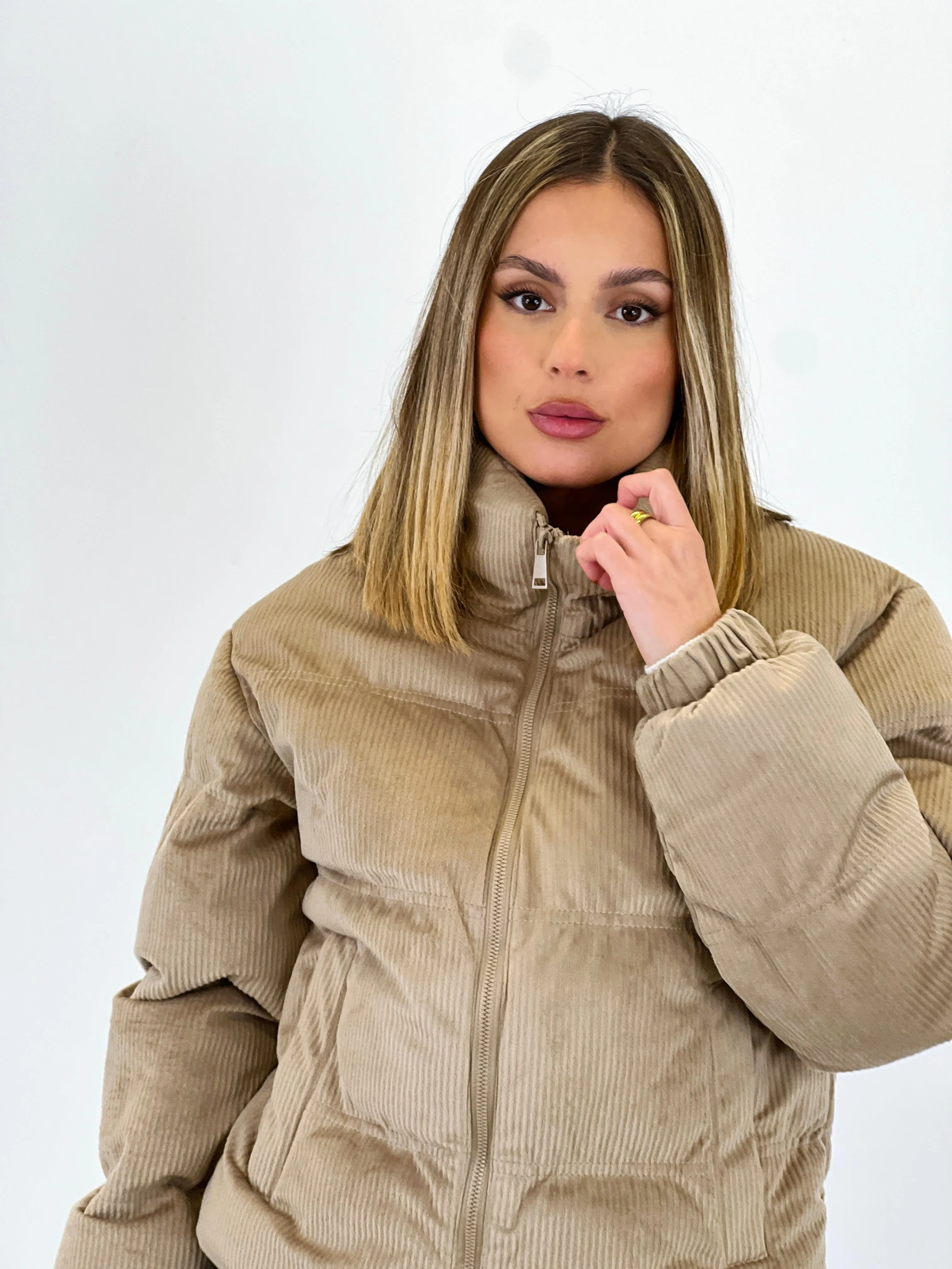 Chaqueta puffer pana