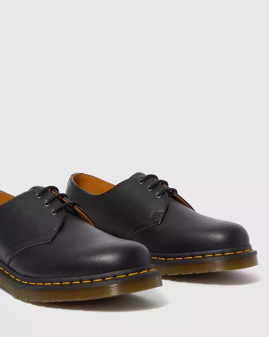 Dr. Martens UNISEX 1461 SMOOTH LEATHER SHOES