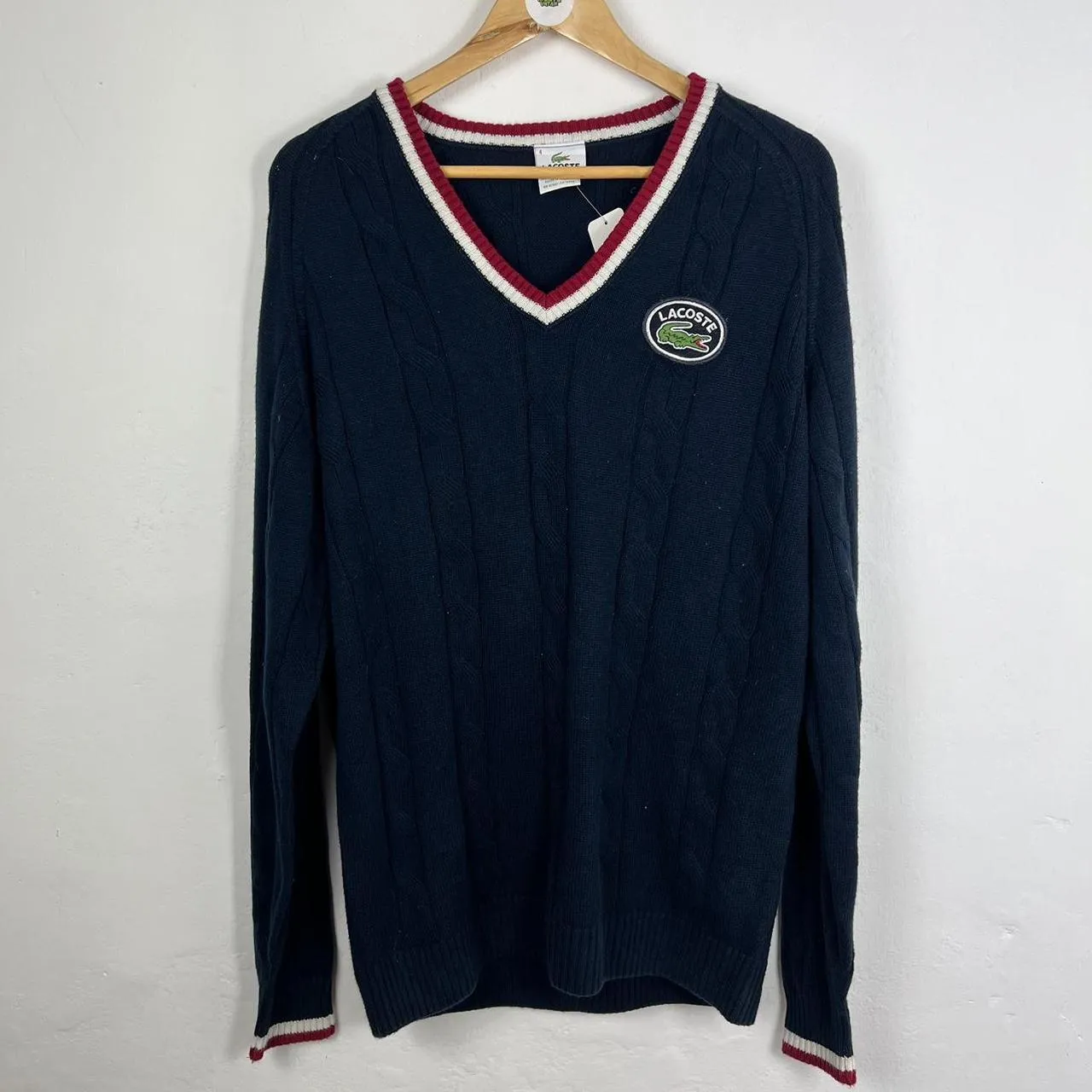 Lacoste v neck sweater xl