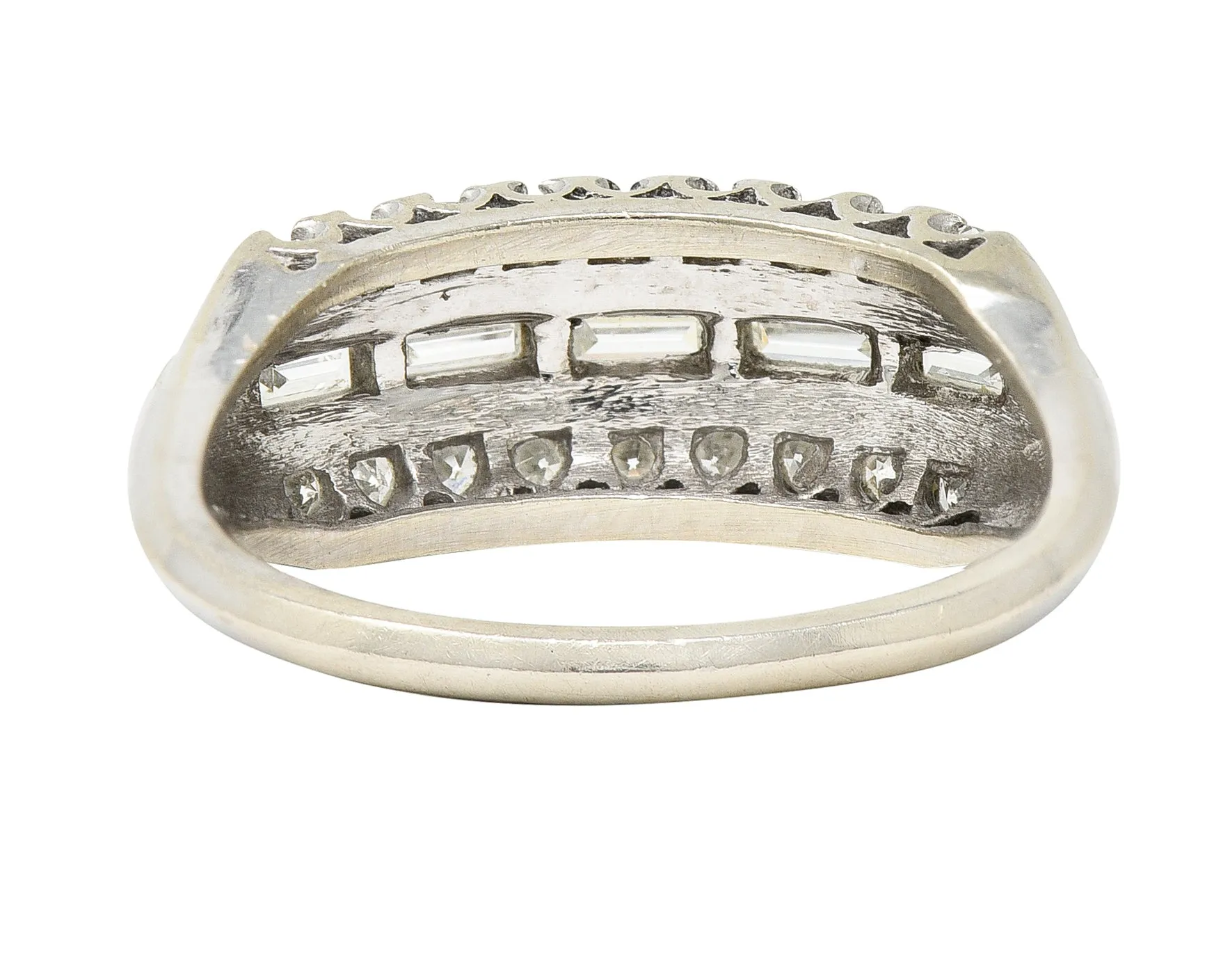 Retro 0.65 CTW Diamond 14 Karat White Gold Fishtail Band Ring