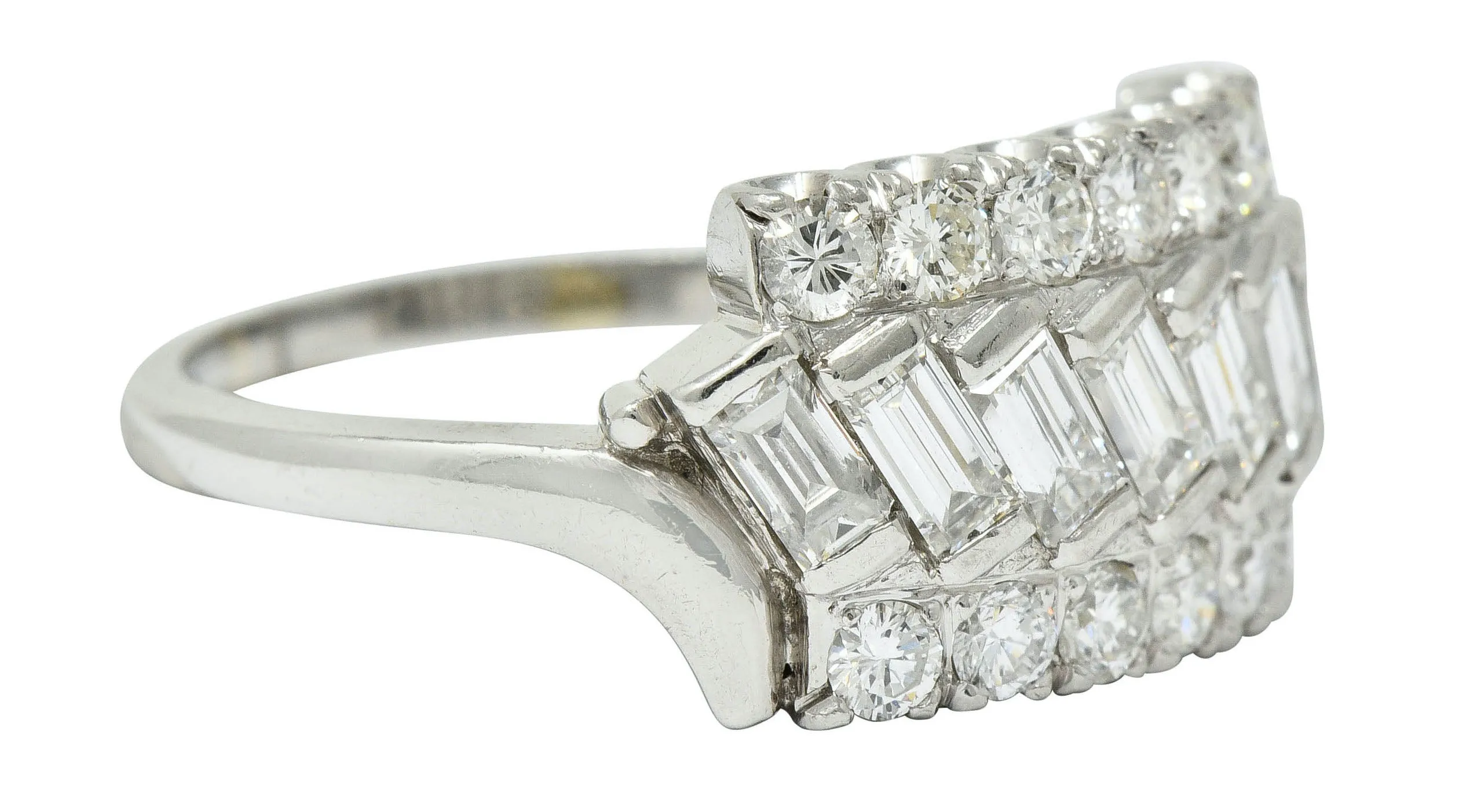 Retro 1.25 CTW Diamond Platinum Fishtail Band Ring