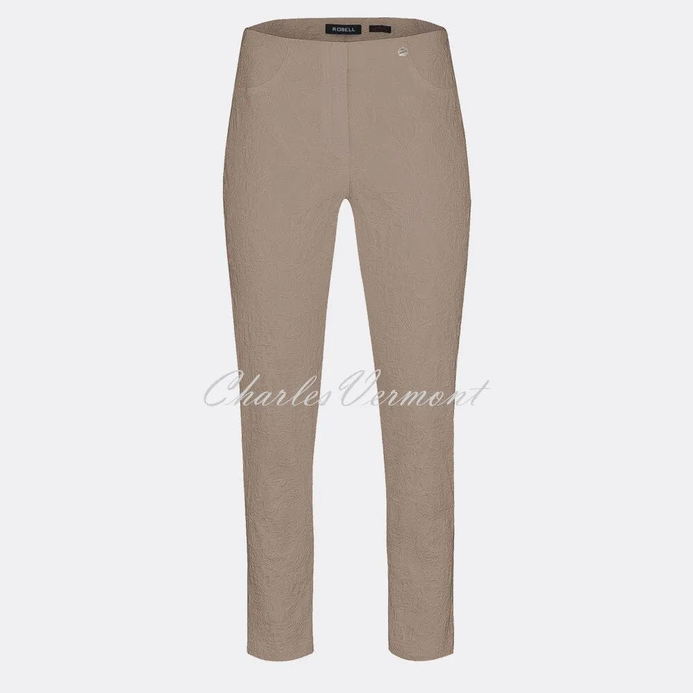 Robell Bella 09 - 7/8 Cropped Trouser 51560-54401-13 (Light Taupe Leaf Jacquard)